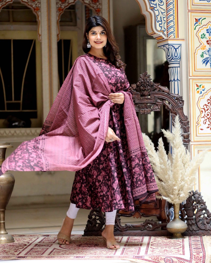 Miravan Maroon Floral Printed Anarkali Kurta with Dupatta for Women - Image 5